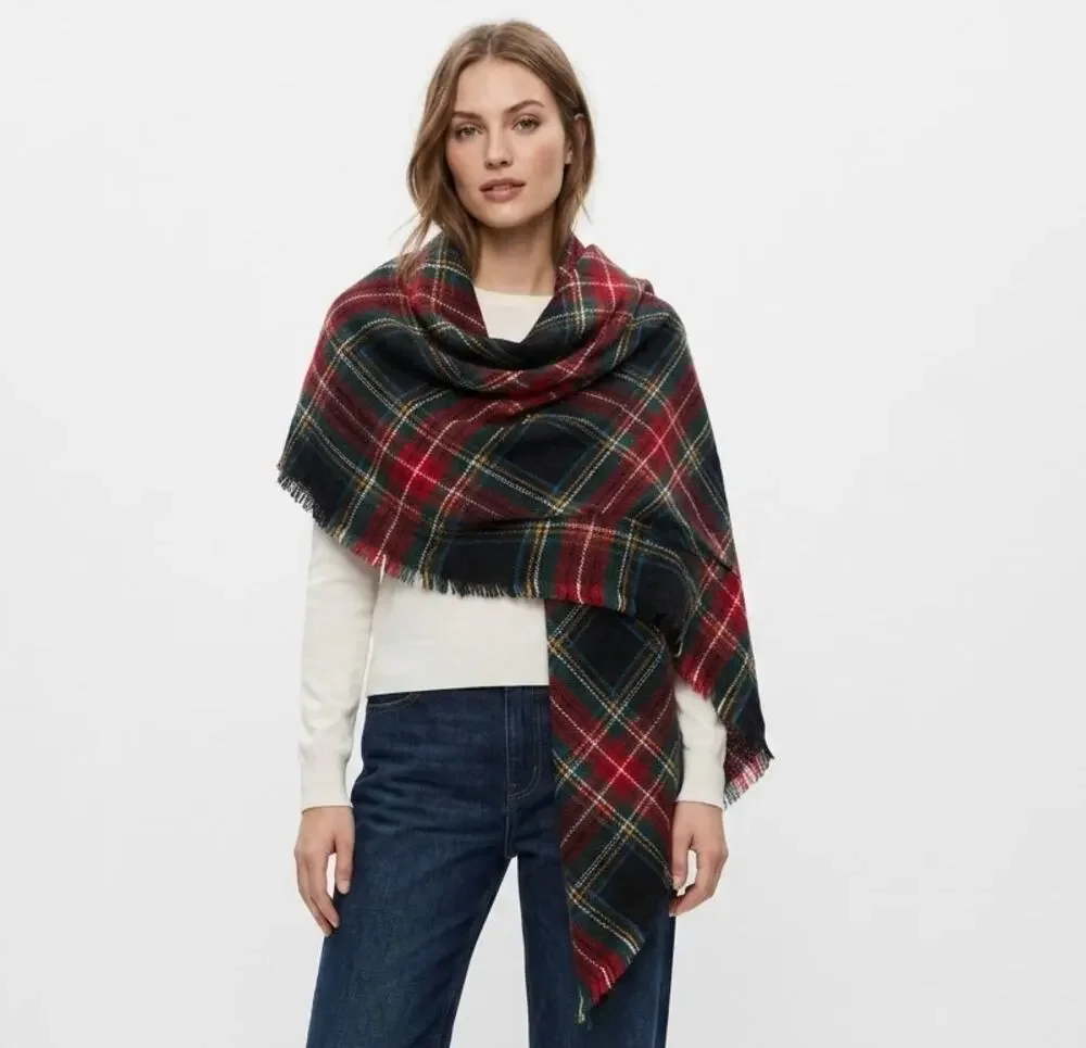 David & Young NWOT Red Black Tartan Plaid Square Blanket Scarf Fringe Wrap Shawl